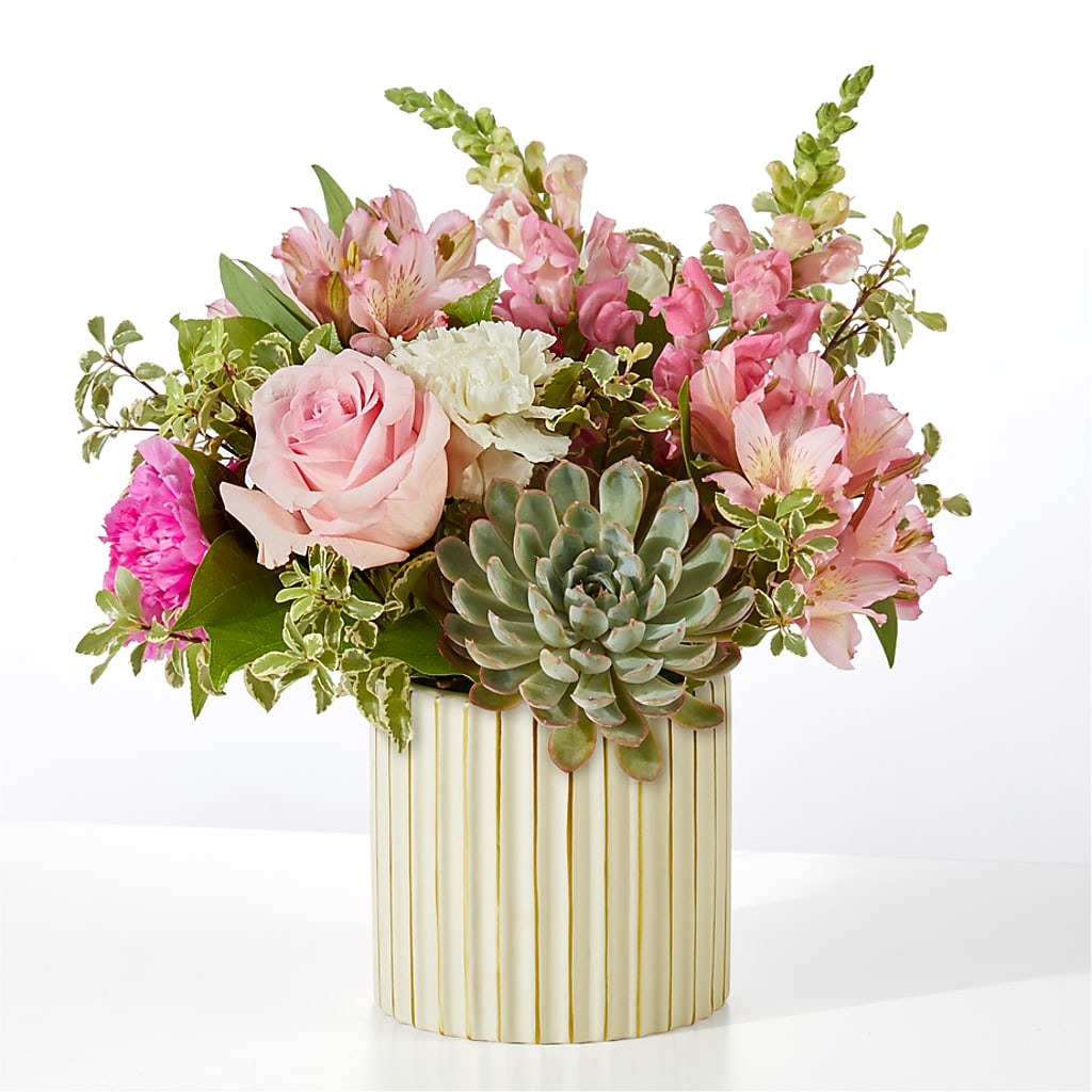 Magenta Musings Bouquet – Nela Park Florist Llc, East Cleveland OH