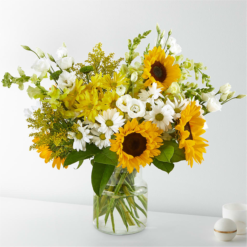 Hello Sunshine Bouquet – Nela Park Florist Llc, East Cleveland OH