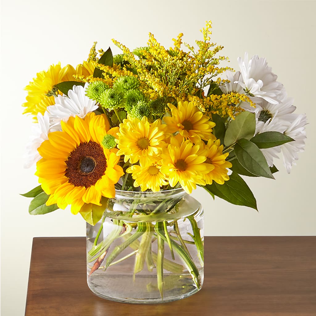 Hello Sunshine Bouquet – Nela Park Florist Llc, East Cleveland OH