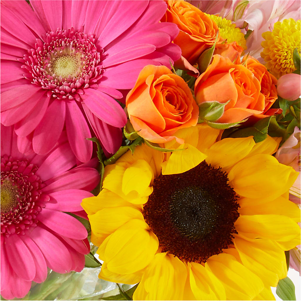 Florist Original Mixed Bouquet – Nela Park Florist Llc, East Cleveland OH