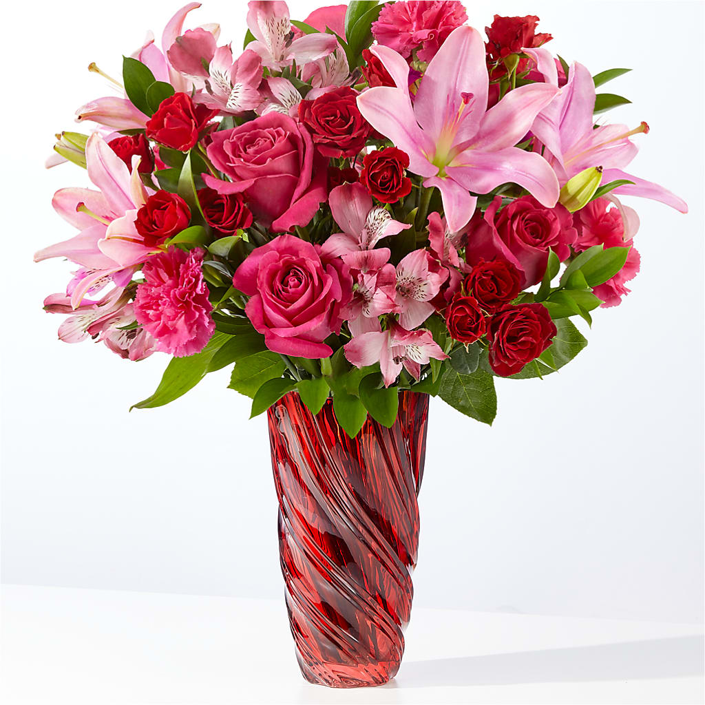 In Love Bouquet with Luxe Swirl Vase – Nela Park Florist Llc, East Cleveland OH