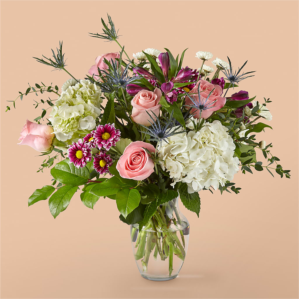 Parlour Bouquet – Nela Park Florist Llc, East Cleveland OH