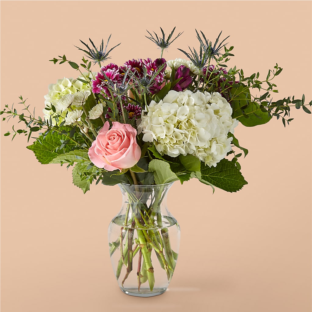 Parlour Bouquet – Nela Park Florist Llc, East Cleveland OH