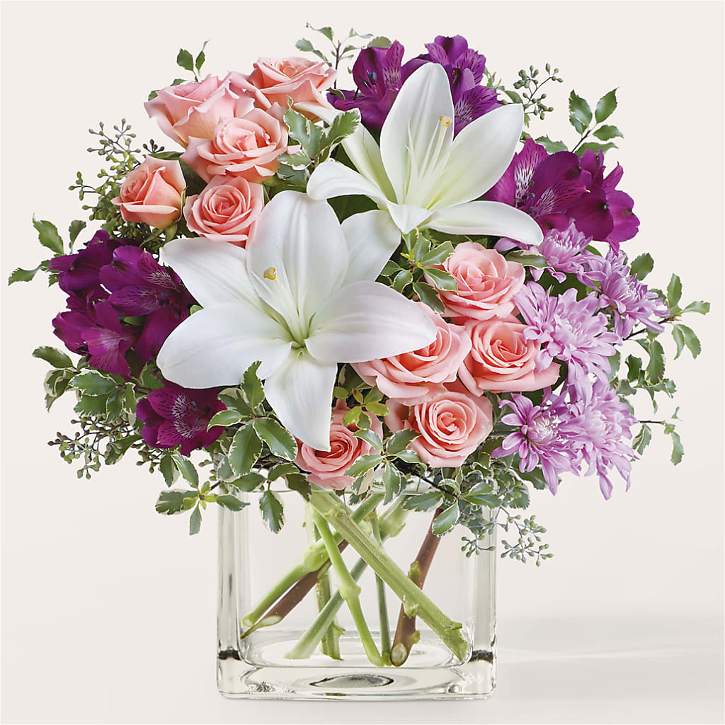 Mani Pedi Bouquet – Nela Park Florist Llc, East Cleveland OH