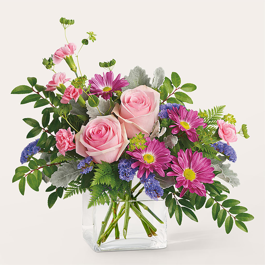 Starlet Bouquet – Nela Park Florist Llc, East Cleveland OH