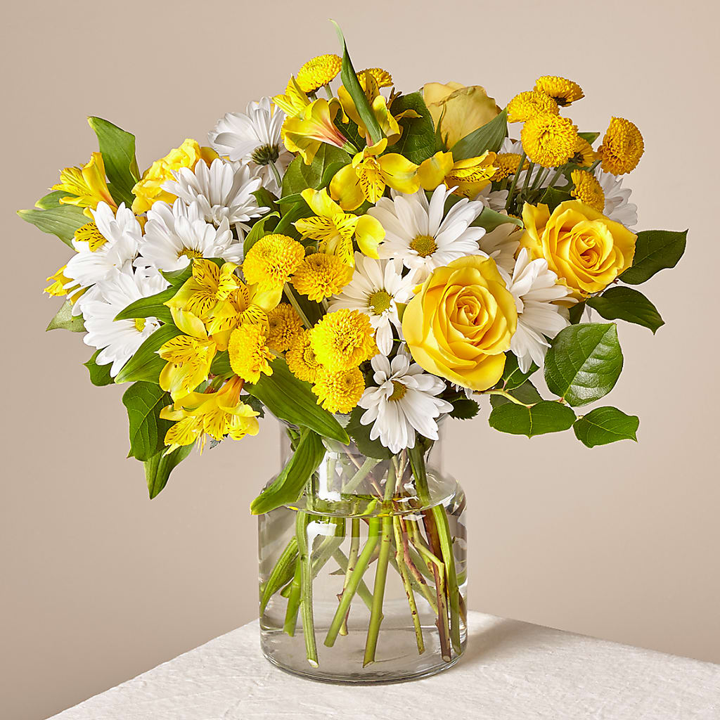 Sunny Sentiments Bouquet – Nela Park Florist Llc, East Cleveland OH