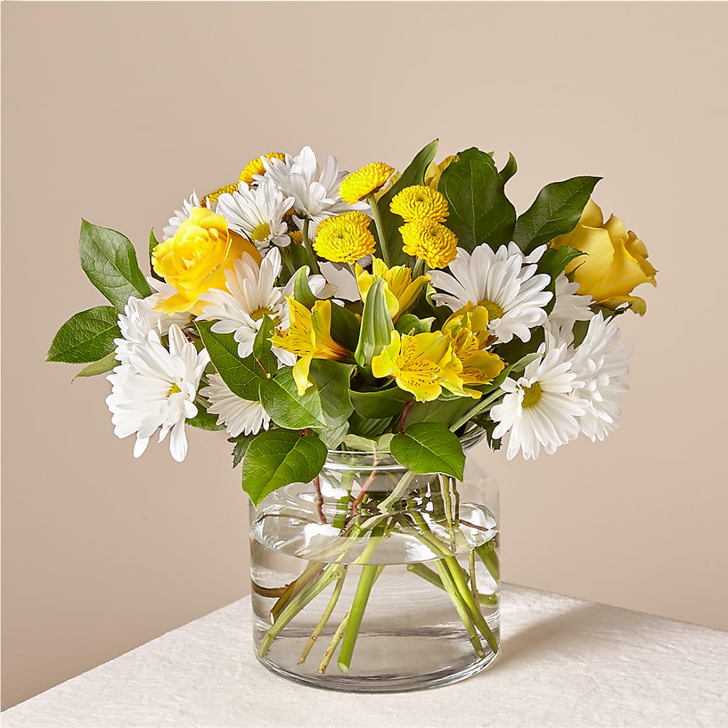 Sunny Sentiments Bouquet – Nela Park Florist Llc, East Cleveland OH