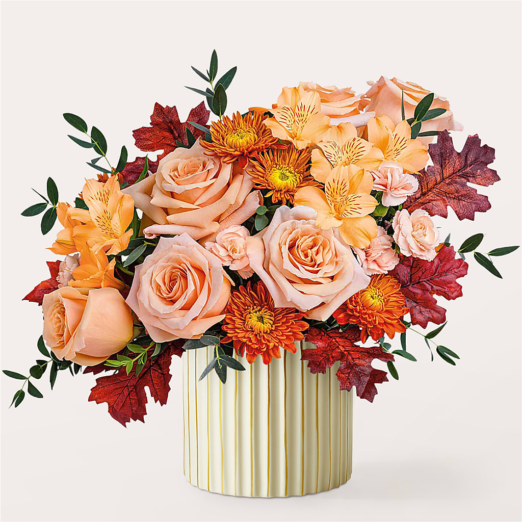 Spiced Latte Bouquet with Ivory Vase – Nela Park Florist Llc, East Cleveland OH