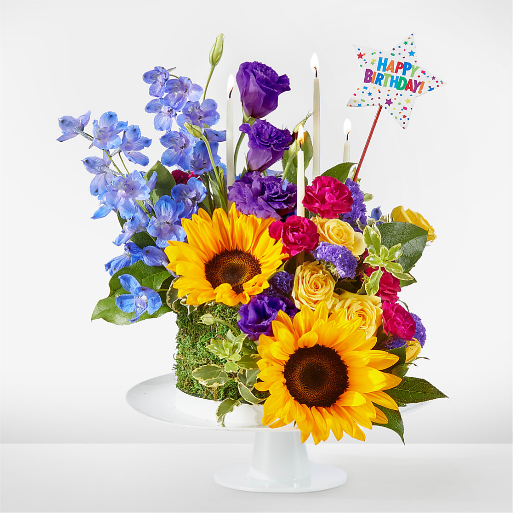 Star of the Day Floral Cake – Nela Park Florist Llc, East Cleveland OH