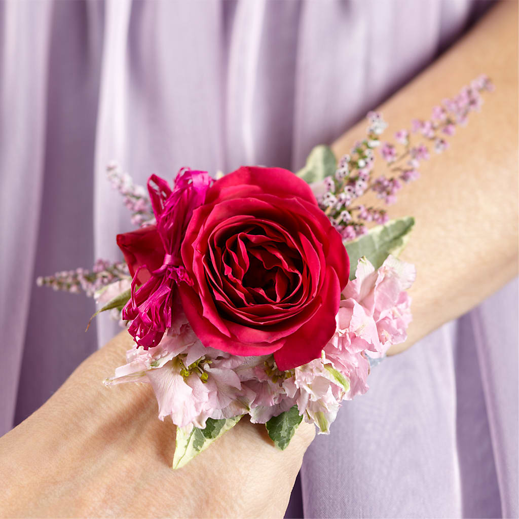 Rose Charm Corsage – Nela Park Florist Llc, East Cleveland OH