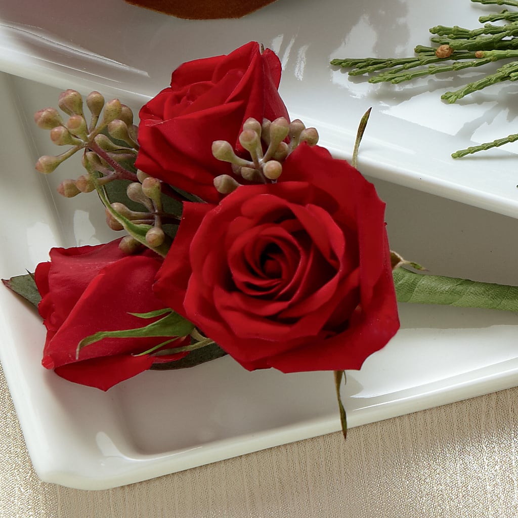 Red Spray Rose Boutonniere – Nela Park Florist Llc, East Cleveland OH