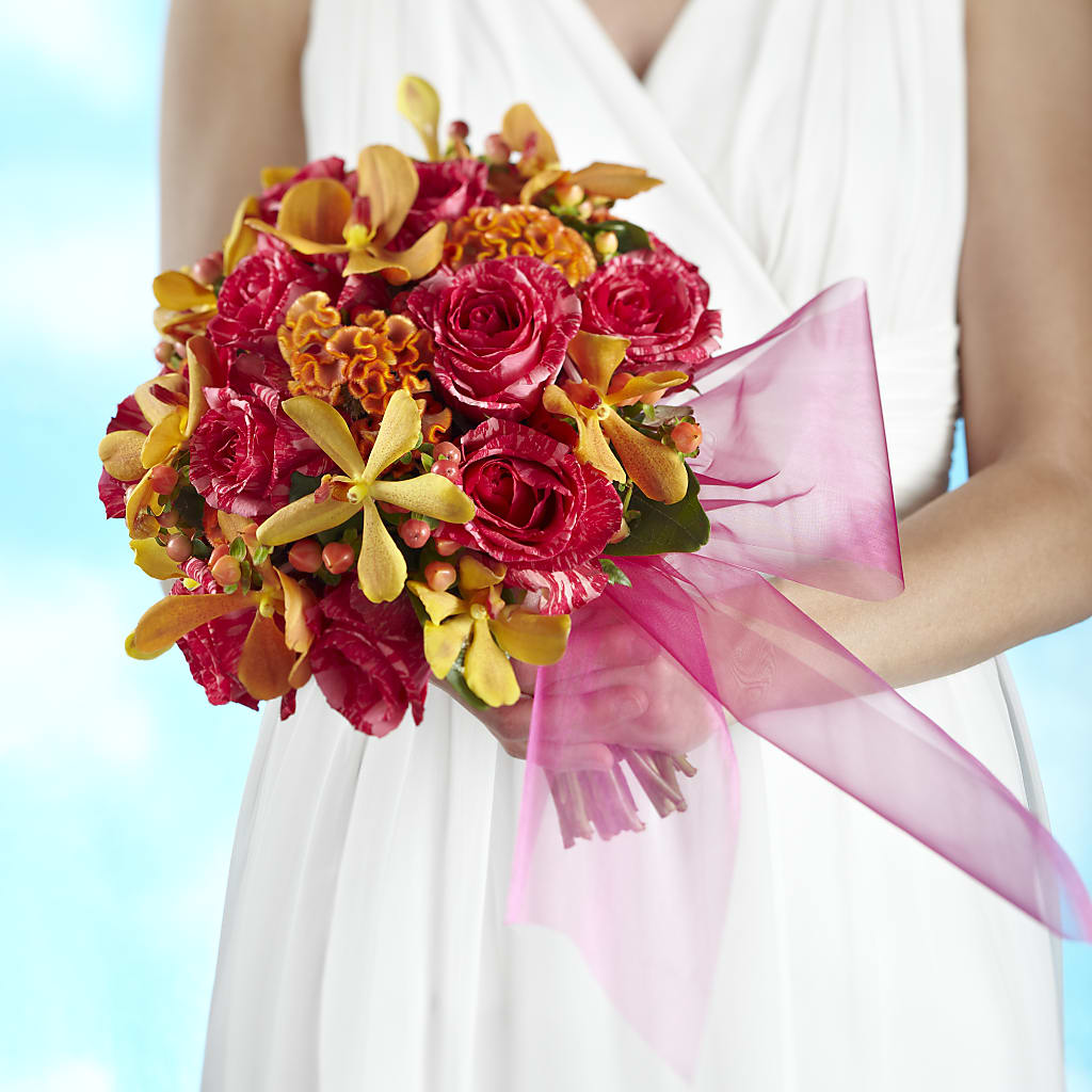 Brilliant Shades of Love Bouquet – Nela Park Florist Llc, East Cleveland OH