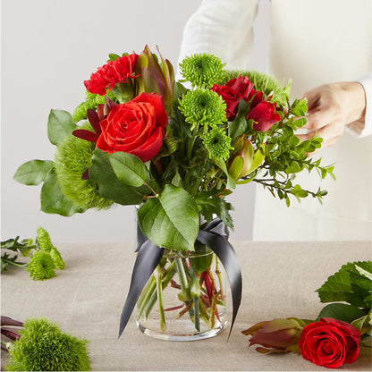 Heritage Kindle – A Florist Original –  Nela Park Florist Llc, East Cleveland OH
