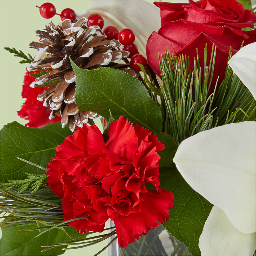 Glistening Icicles Bouquet –  Nela Park Florist Llc, East Cleveland OH