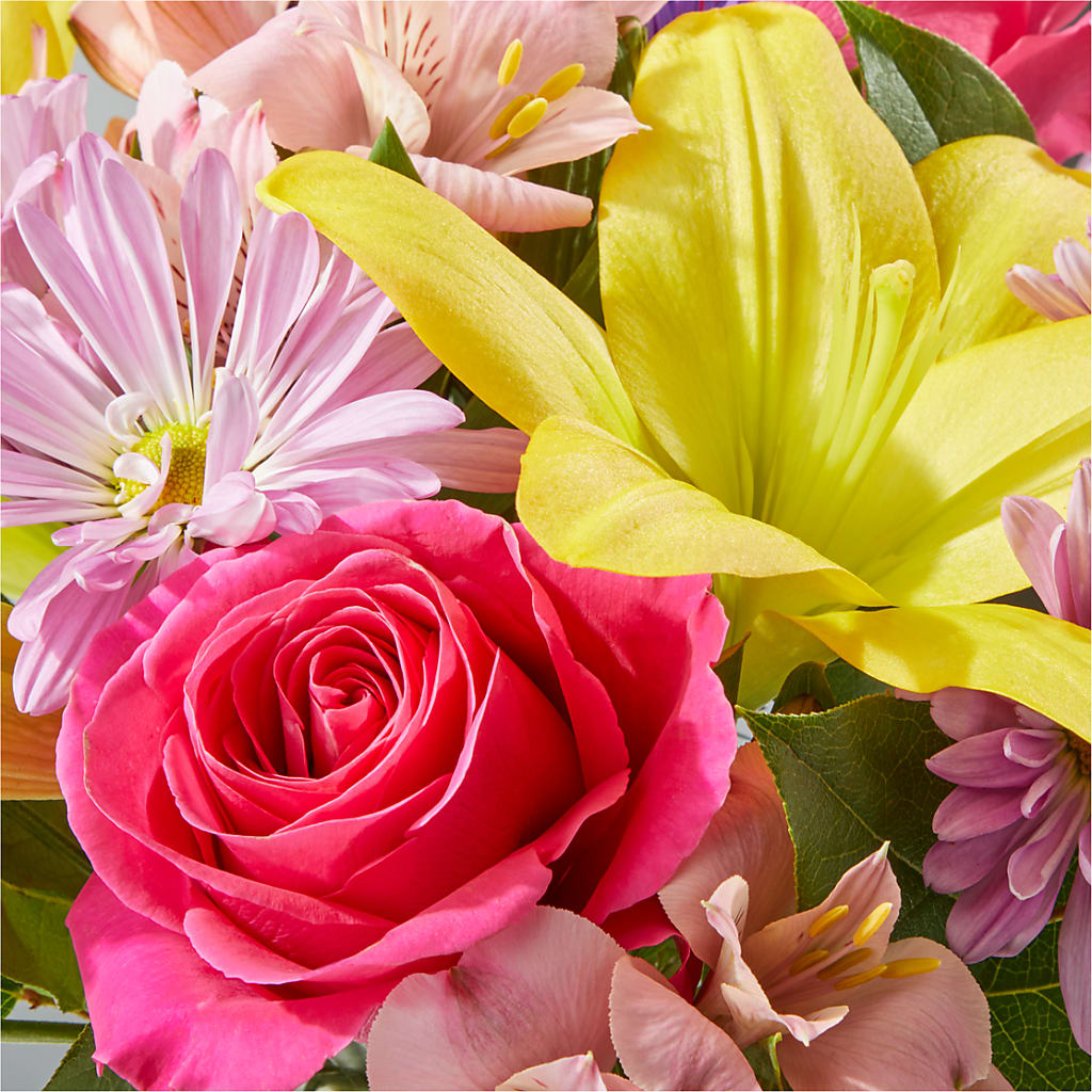 Sprinkles Bouquet –  Nela Park Florist Llc, East Cleveland OH