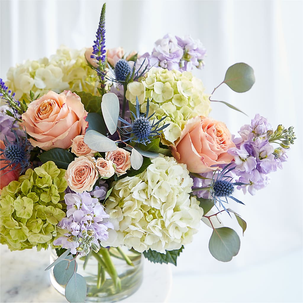 Porch Swing Bouquet –  Nela Park Florist Llc, East Cleveland OH