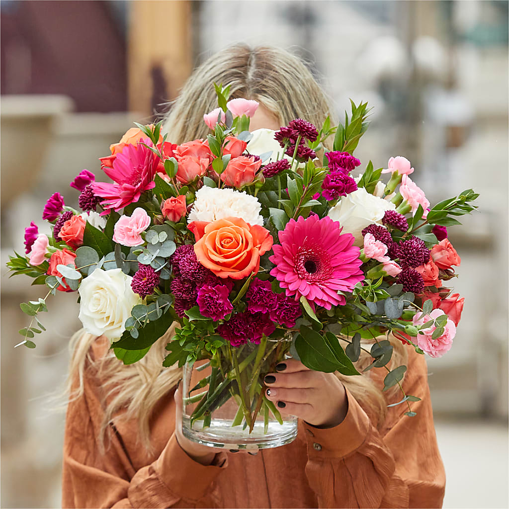 Smell the Roses Bouquet –  Nela Park Florist Llc, East Cleveland OH
