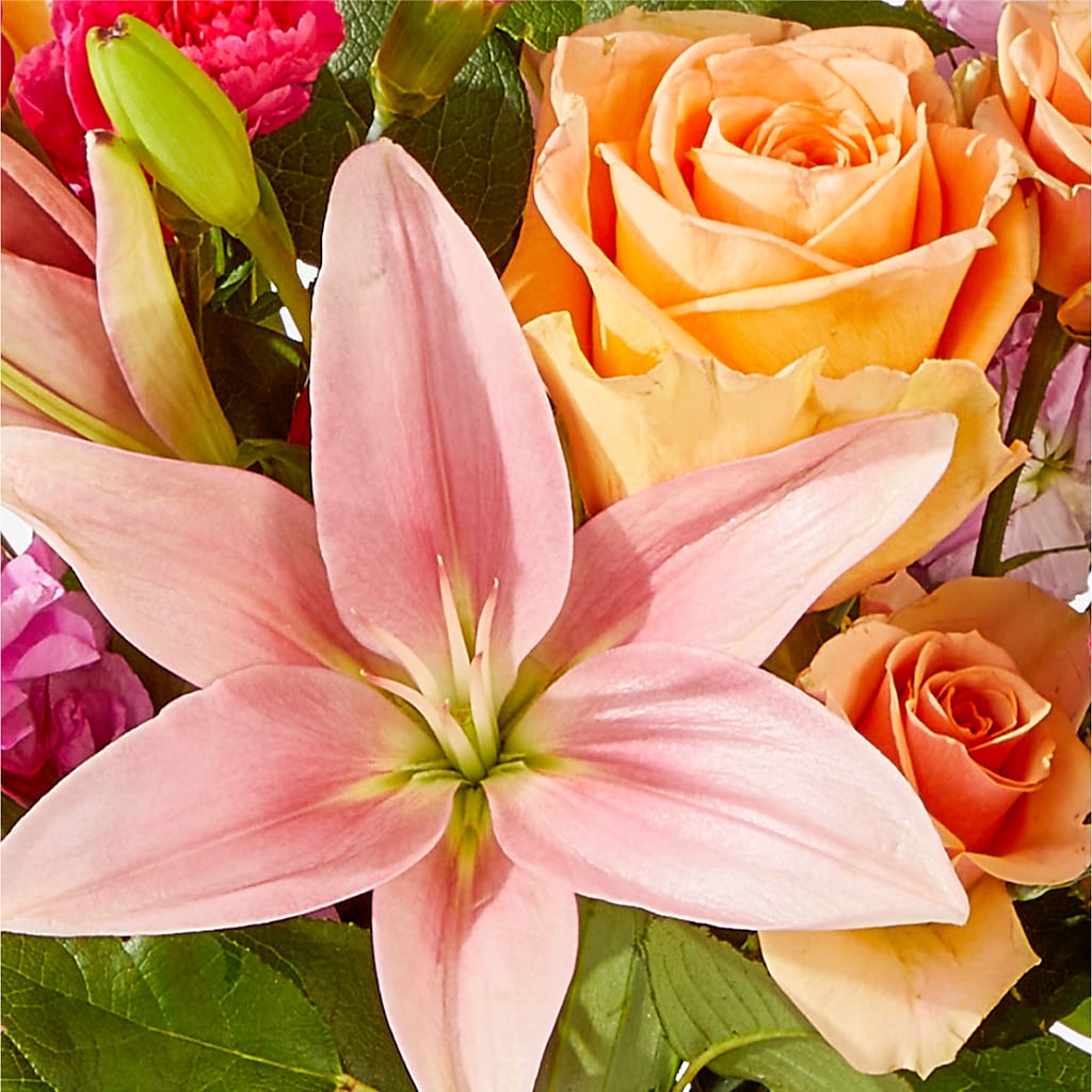 Bisous Bouquet –  Nela Park Florist Llc, East Cleveland OH