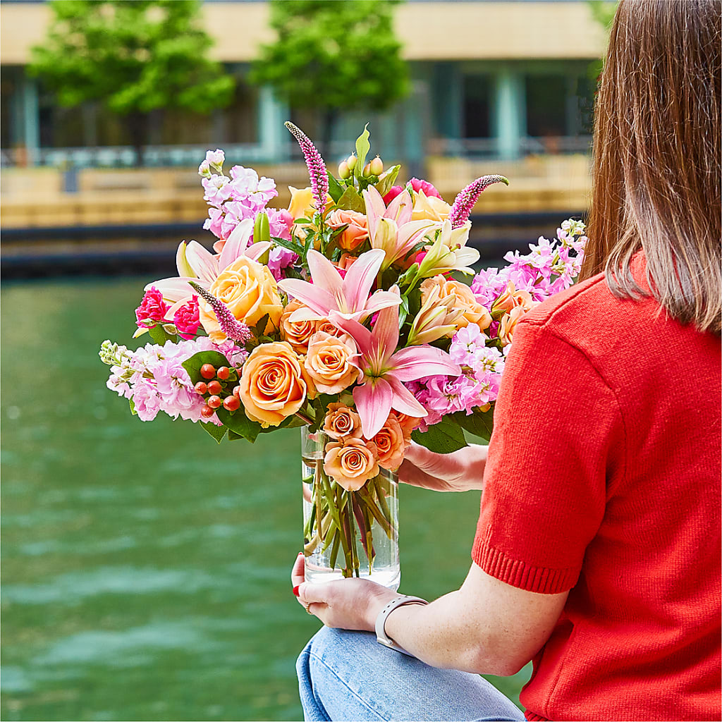 Bisous Bouquet –  Nela Park Florist Llc, East Cleveland OH