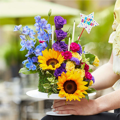 Star of the Day Floral Cake –  Nela Park Florist Llc, East Cleveland OH