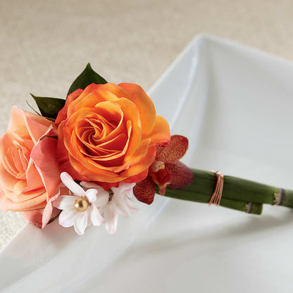 Sunset Dream Boutonniere –  Nela Park Florist Llc, East Cleveland OH